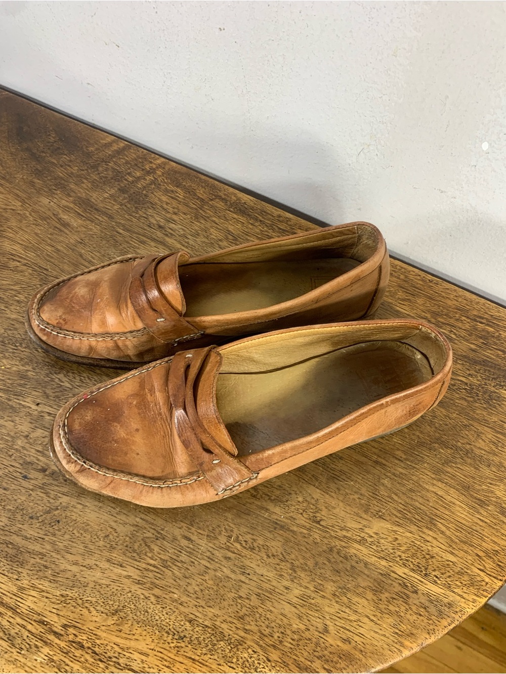 Vintage Frye leather penny loafers
